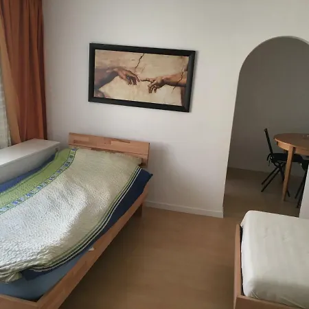 Monteurezimmer * Augsburgo